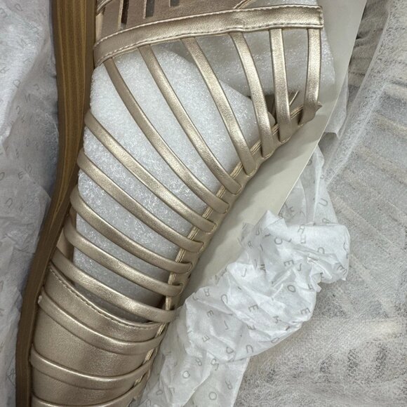 Journee Delilah Women’s Sandals Size 11 Wide Beige Gladiator MSRP $116 - Picture 2 of 3